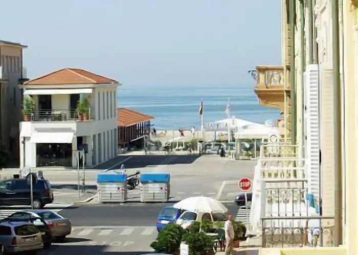 Playa 3* Viareggio